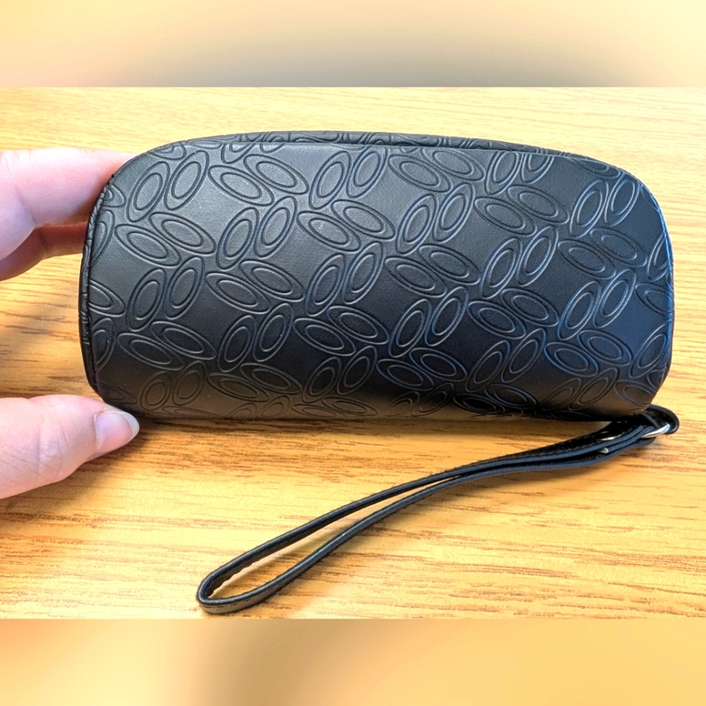 Oakley Sunglasses Case Soft Shell Black Leather Zip Pouch
